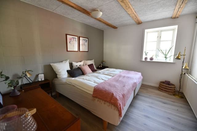 Classic Double or Twin Room, Shared Bathroom