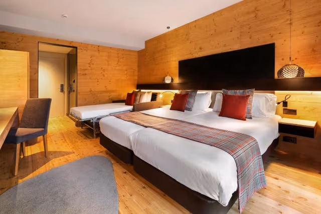 Deluxe Triple Room (2 Adults + 1 Child)