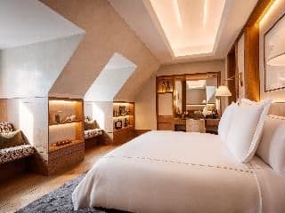 HOUSE STANDARD