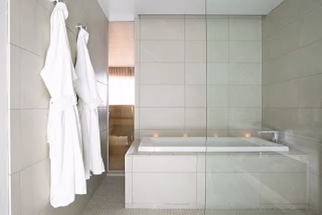 Room, 1 King Bed (Spa)