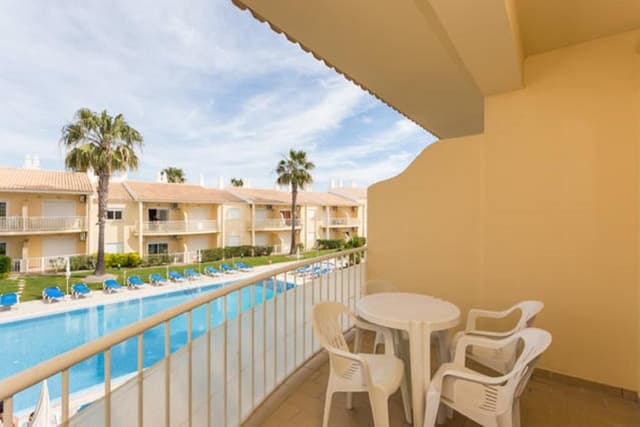 One-Bedroom Apartment with Pool View