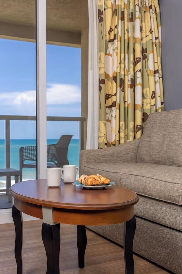 Room, 1 King Bed, Oceanfront