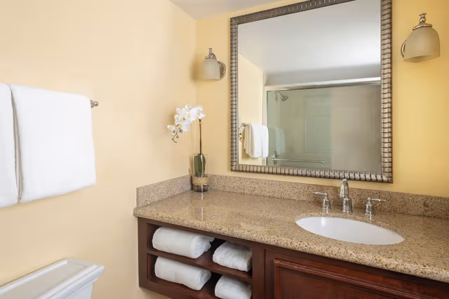 Room, 1 King Bed, Oceanfront