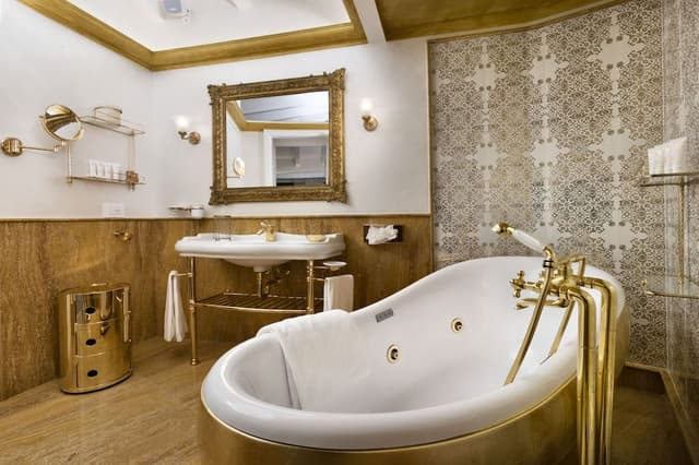 Signature Suite, Sea View