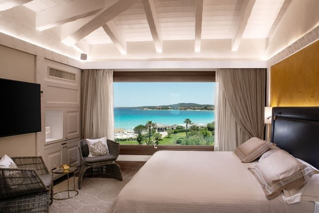 Signature Suite, Sea View