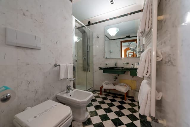 Classic Room (Small)