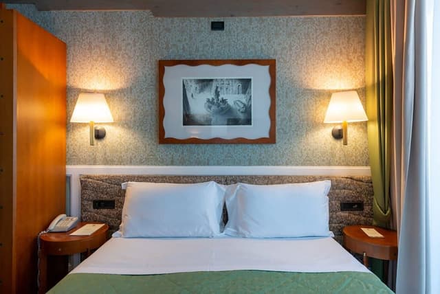 Classic Room (Small)