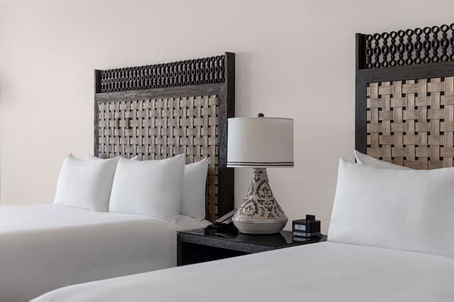 DELUXE 2 QUEEN BEDS OCEANFRONT BALCONY