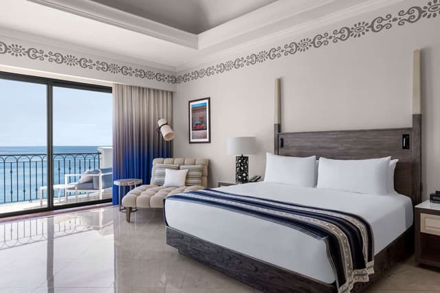 PRESIDENTIAL SUITE 2 BEDROOM OCEANFRONT
