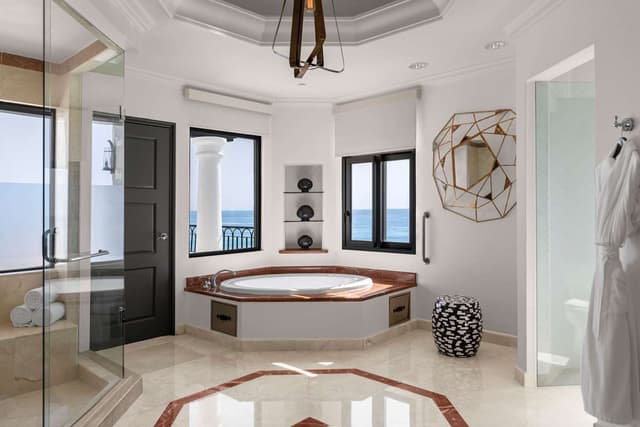 PRESIDENTIAL SUITE 2 BEDROOM OCEANFRONT