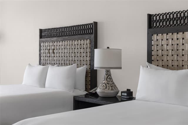 DELUXE 2 QUEEN BEDS OCEANFRONT BALCONY