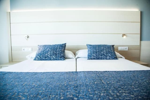 Junior Suite with Balcony and Sea View (2adults)