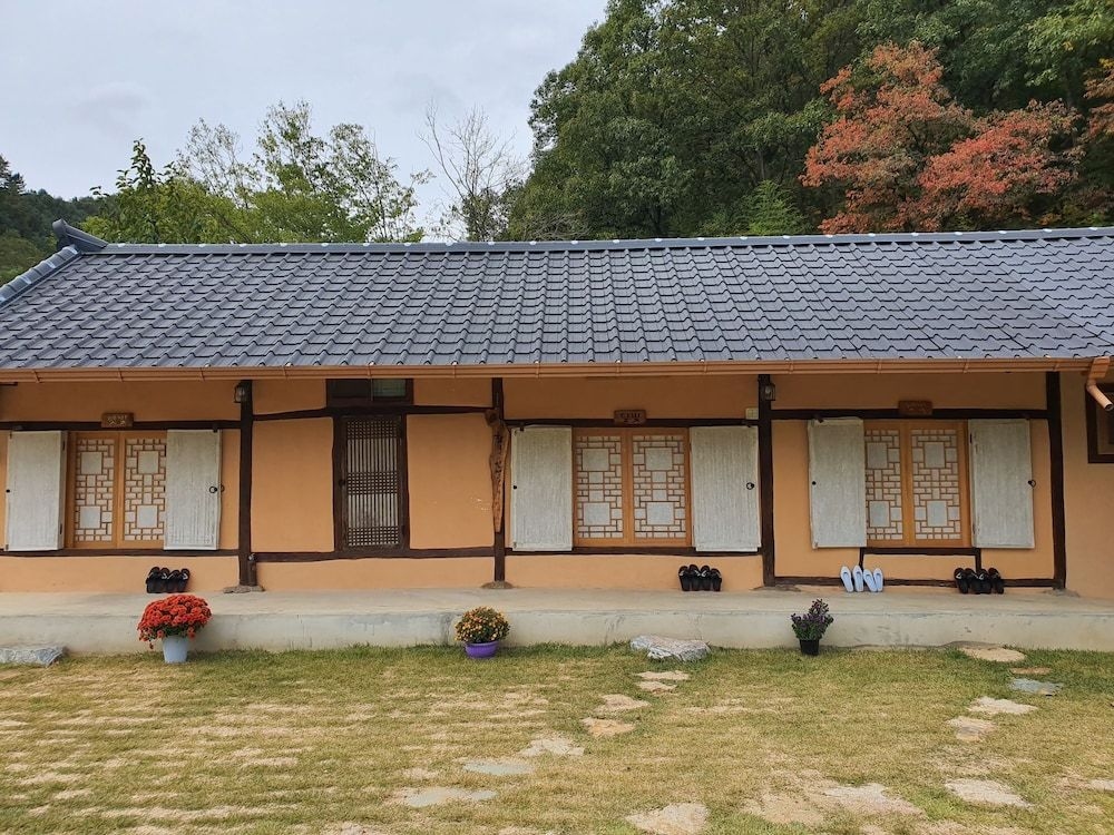 Moonlight House3