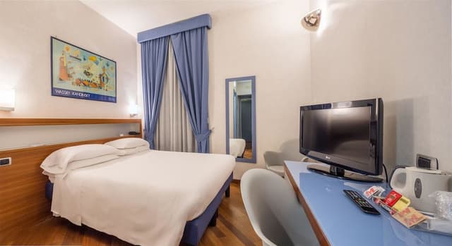 Superior Room, 1 King Bed