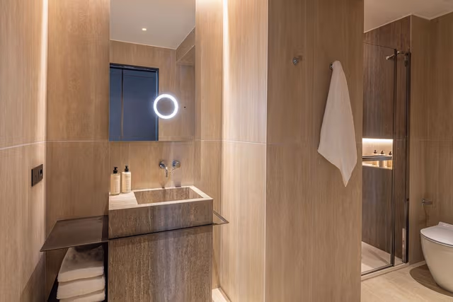 Triple Room