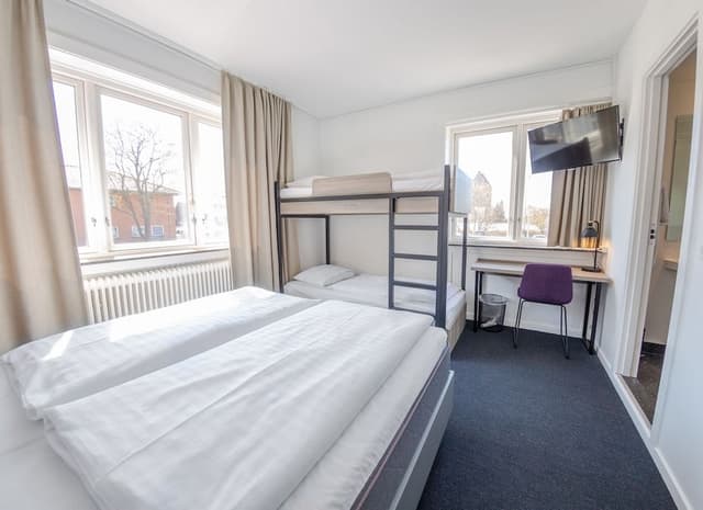 Standard Quadruple Room