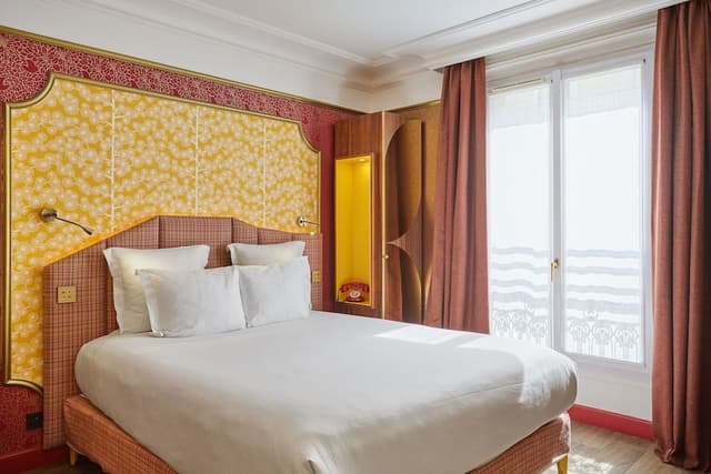 Deluxe Double Room (Light my fire)