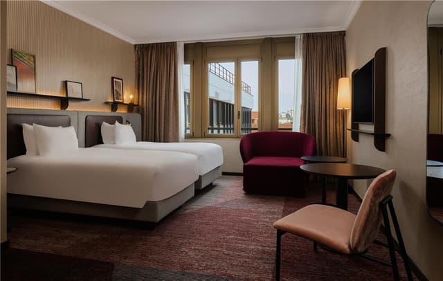 TWIN EXECUTIVE ROOM