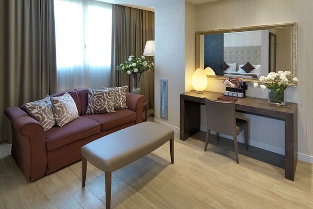 Senior Suite (Single Use)