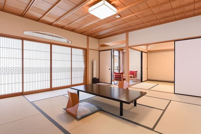 Luxury Triple Room, Non Smoking, Private Bathroom