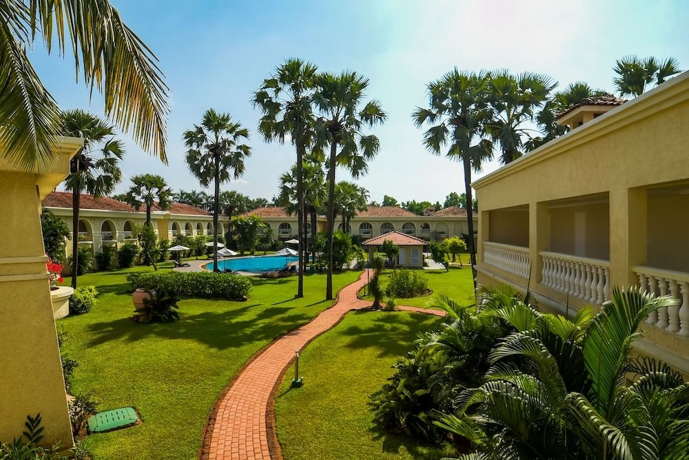 เดอะซูริวาร์คาไวท์แซนด์โกอะ รีสอร์ทแอนด์สปา (The Zuri White Sands Goa Resort & Casino)1
