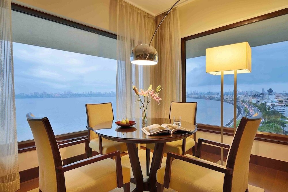 The Oberoi Mumbai3