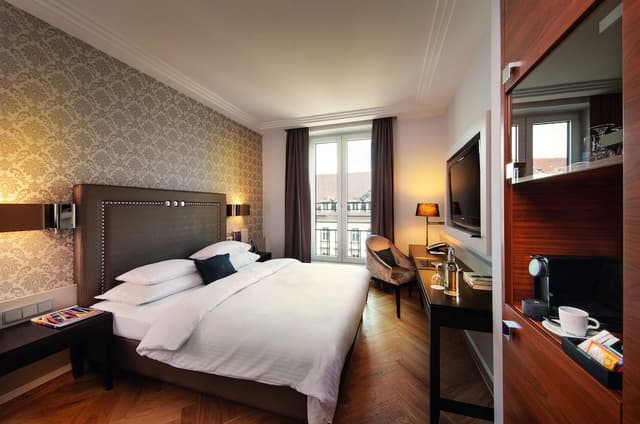 Executive Suite