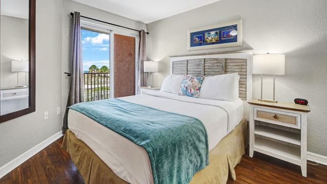 Deluxe Condo, Balcony (Gulf Front)