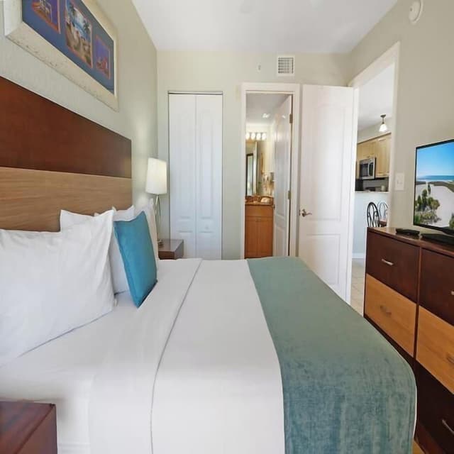 Deluxe Condo, Balcony (Gulf Front)