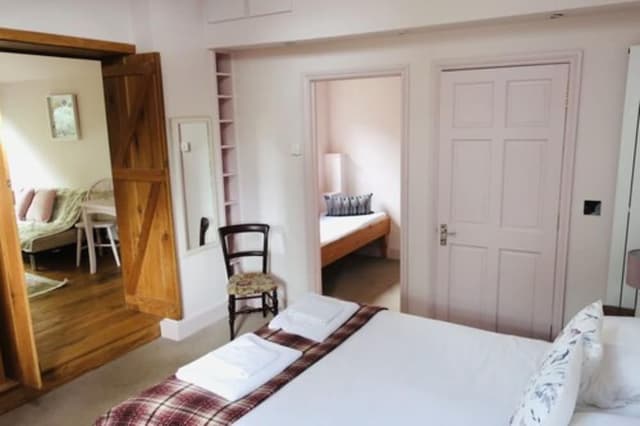 Honeymoon Suite