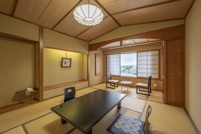 Traditional Room (Japanese-Style, 4 Person Occupancy)