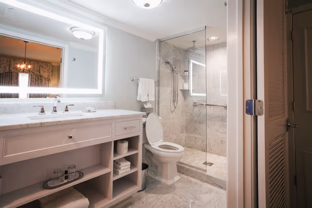 Superior Room, 1 King Bed, Balcony