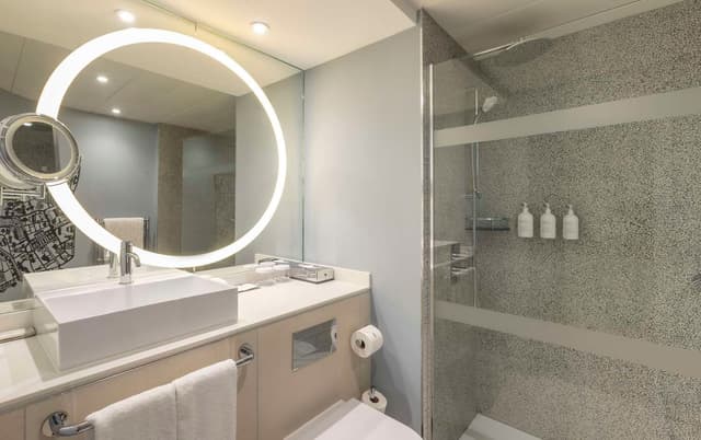 TWIN GUEST ROOM