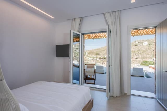 Junior Suite with Pool View