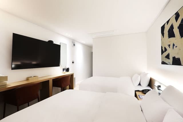 Deluxe Twin Room