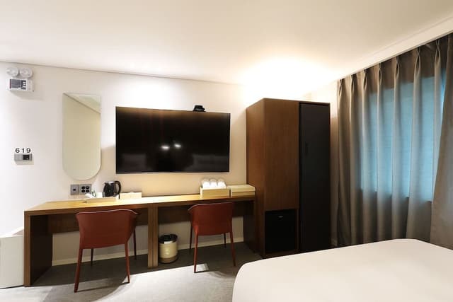 Premium Twin Room