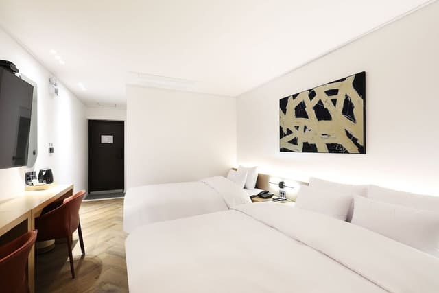 Deluxe Twin Room