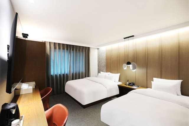 Premium Twin Room