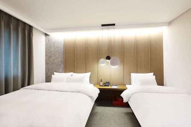 Premium Twin Room