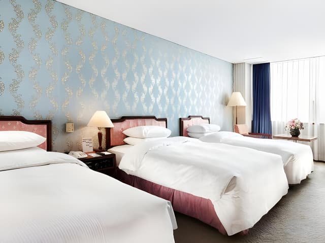 Triple Room