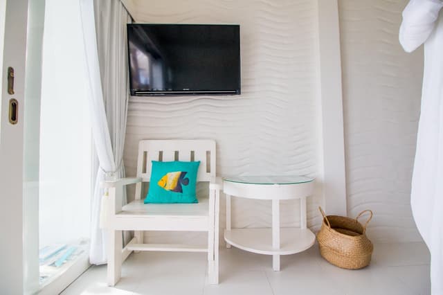 1-Bedroom Beachfront Villa with Pool