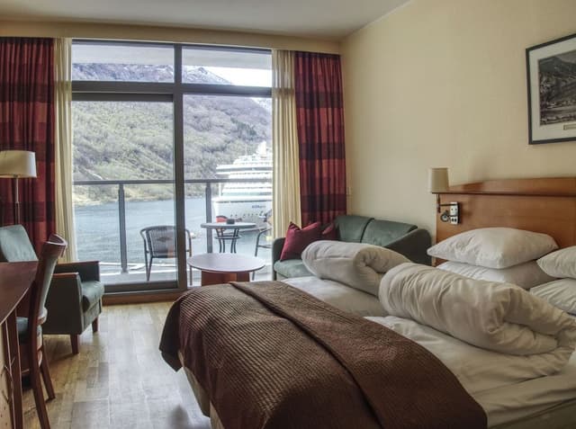 Superior Double or Twin Room (Fjord View)