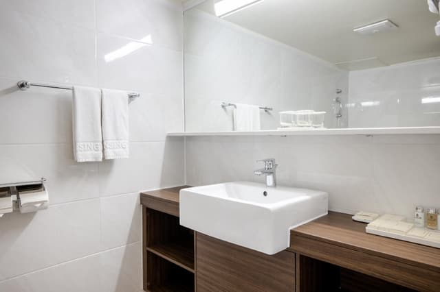 Deluxe Family Twin Room