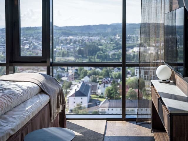 Suite, 1 King Bed, Non Smoking