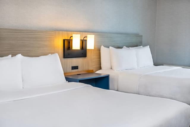 Deluxe 2 Queen beds, Ground floor, Pet Friendly