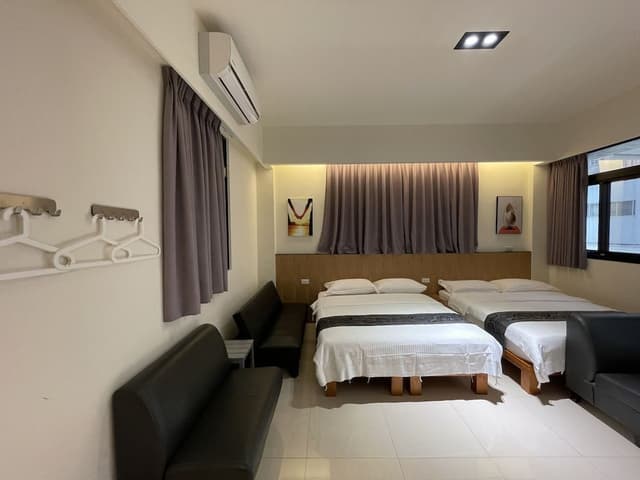 Sunshine Quadruple Room