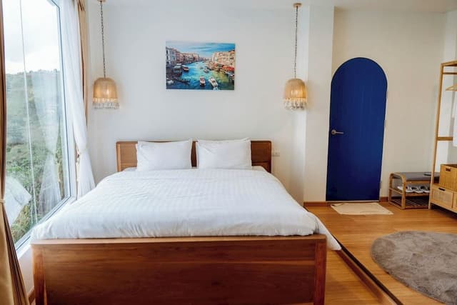 Superior Room, Mountain View