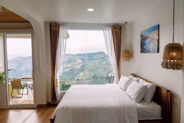 Superior Room, Mountain View