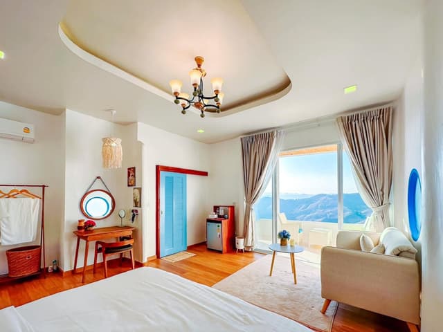Double Room, Mountain View