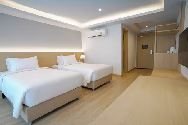 Standard Twin Room